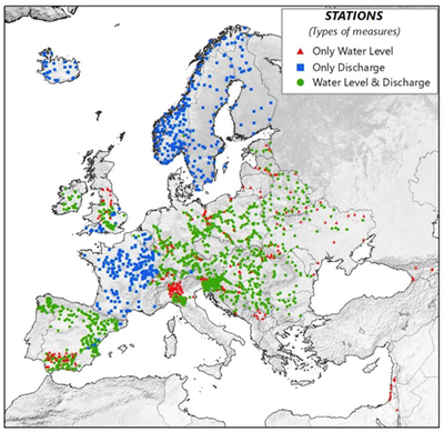 In situ observations in support of Copernicus Emergency Management Service flood forecasting